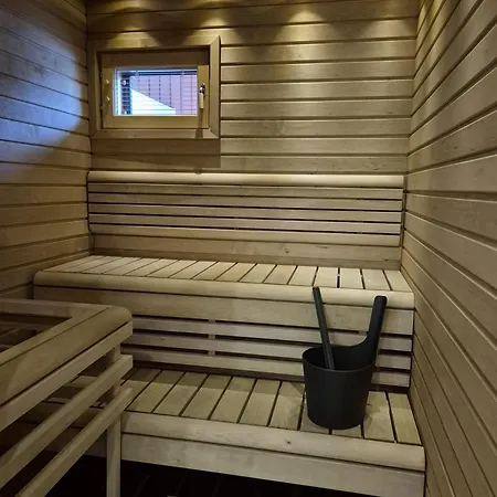 Arctic Circle Cozy Nest *