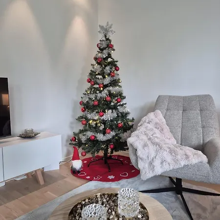 Arctic Circle Cozy Nest *